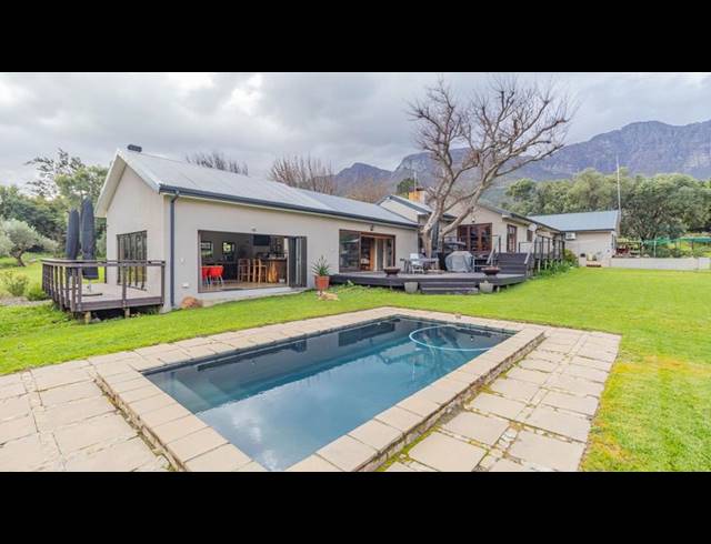 FARM FOR SALE IN KLEIN DRAKENSTEIN